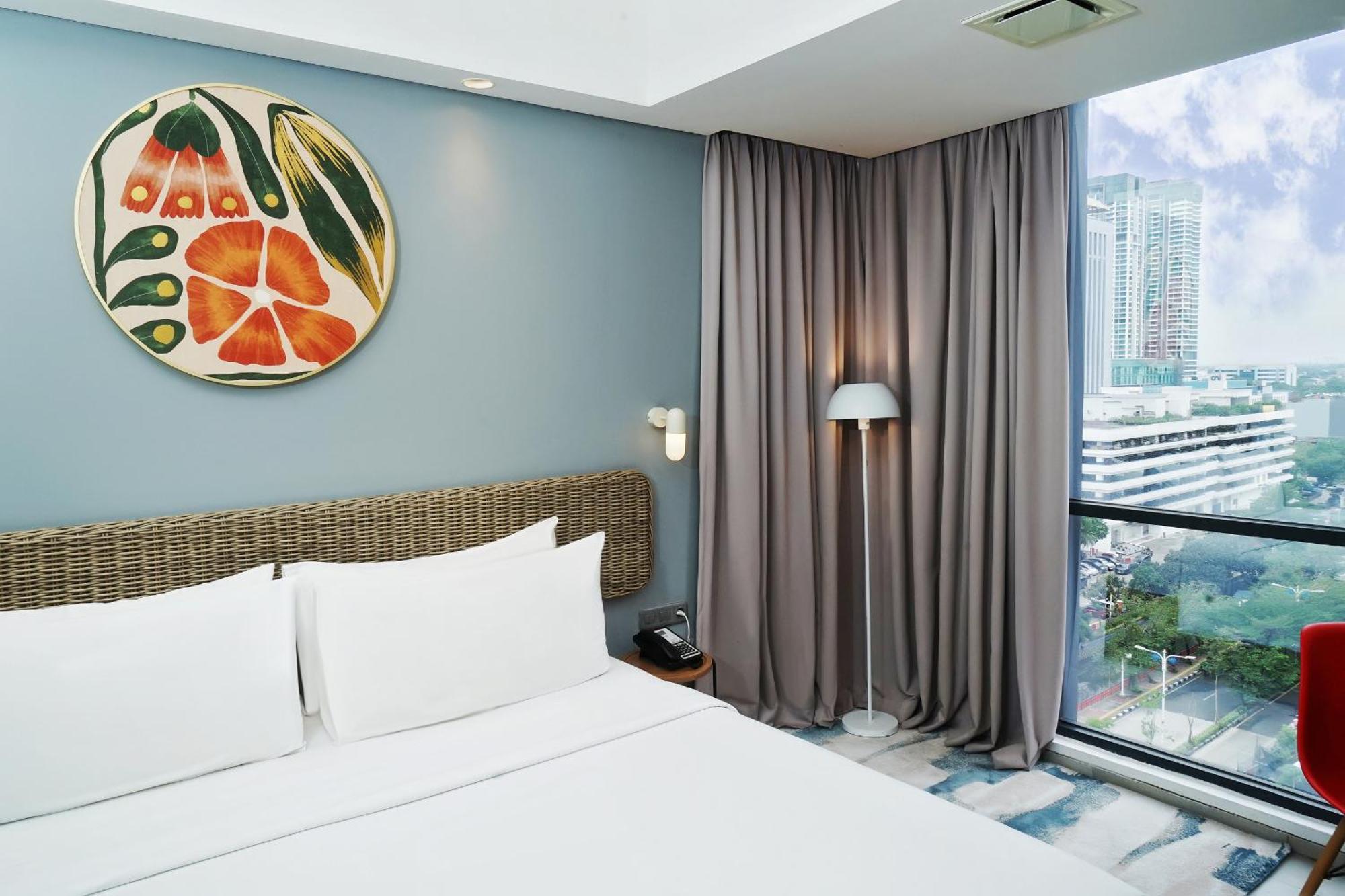 Neo Hotel Puri Indah Jakarta Exterior photo